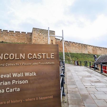 Апартаменты Castle Mount Линкольн Экстерьер фото